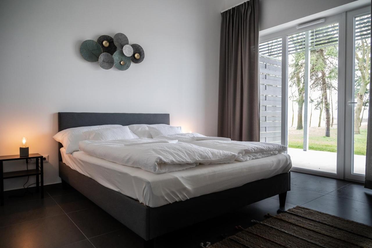 Sun City Vizisport Paradicsom Hodmezovasarhely Luaran gambar